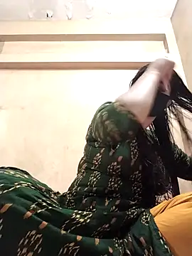 Snapshot of Magical_Girl- chatting on November 2, 2025, 4:50 am Magical Girl- online show from November 2, 2025, 4:50 am