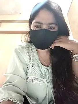 Snapshot of Magical_Girl- chatting on November 4, 2025, 3:32 am Magical Girl- online show from November 4, 2025, 3:32 am