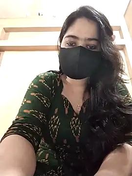 Snapshot of Magical_Girl- chatting on December 15, 2025, 4:07 am Magical Girl- online show from December 15, 2025, 4:07 am