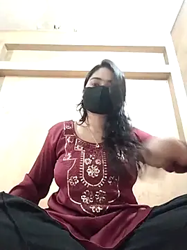 Snapshot of Magical_Girl- chatting on November 30, 2025, 4:13 am Magical Girl- online show from November 30, 2025, 4:13 am