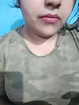 Snapshot of Love-Veronica chatting on August 3, 2026, 6:14 pm Love-Veronica online show from August 3, 2026, 6:14 pm
