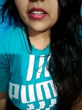Snapshot of Love-Veronica chatting on April 29, 2026, 6:03 pm Love-Veronica online show from April 29, 2026, 6:03 pm