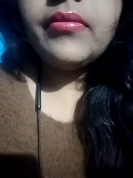 Snapshot of Love-Veronica chatting on February 9, 2026, 6:17 pm Love-Veronica online show from February 9, 2026, 6:17 pm