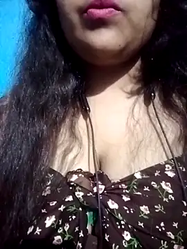 Snapshot of Love-Veronica chatting on February 18, 2026, 5:53 pm Love-Veronica online show from February 18, 2026, 5:53 pm