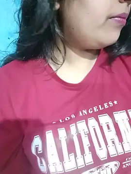 Snapshot of Love-Veronica chatting on June 12, 2026, 1:42 pm Love-Veronica online show from June 12, 2026, 1:42 pm