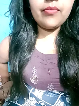 Snapshot of Love-Veronica chatting on May 12, 2026, 6:03 pm Love-Veronica online show from May 12, 2026, 6:03 pm