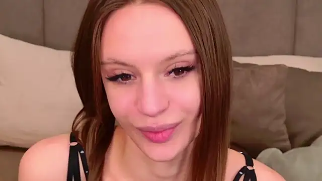 Snapshot of RebeccaMartons chatting on February 5, 2025, 3:45 am RebeccaMartons online show from February 5, 2025, 3:45 am
