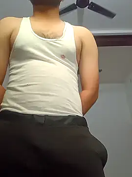 Snapshot of smartboy010101 chatting on March 20, 2025, 7:47 am smartboy010101 online show from March 20, 2025, 7:47 am