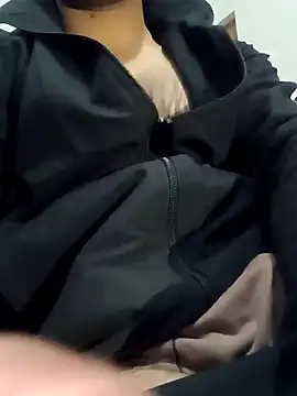 Snapshot of smartboy010101 chatting on February 10, 2025, 1:33 pm smartboy010101 online show from February 10, 2025, 1:33 pm