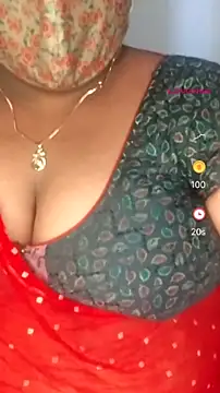 Snapshot of Sexy_Radhikaa chatting on June 26, 2026, 3:12 am Sexy Radhikaa online show from June 26, 2026, 3:12 am