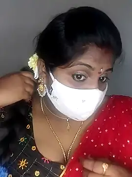 Sexy Radhikaa online show from February 18, 2025, 4:26 am