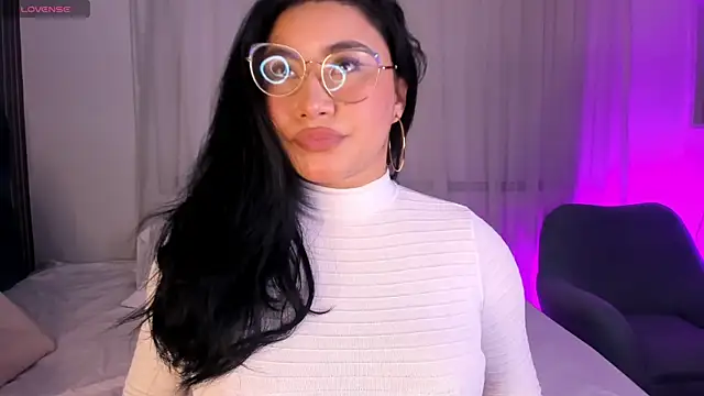 leylaclintonxx online show from October 28, 2025, 7:13 pm