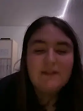 hotiee online show from March 10, 2025, 9:40 pm