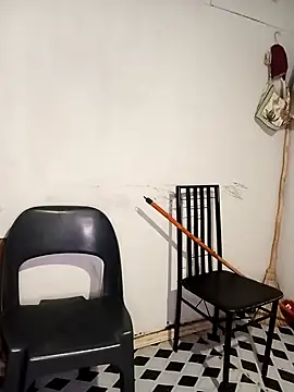 Snapshot of curvyloneah75 chatting on October 18, 2025, 4:03 am curvyloneah75 online show from October 18, 2025, 4:03 am