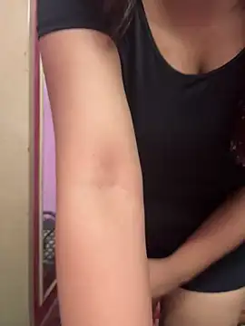  nishalove19 online show from March 20, 2025, 7:14 pm