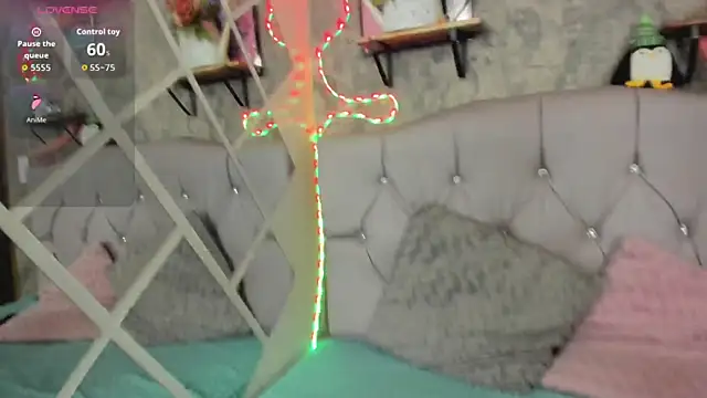 Snapshot of Megan_sophia2 chatting on September 9, 2025, 12:58 pm Megan sophia2 online show from September 9, 2025, 12:58 pm