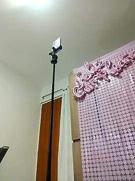 Snapshot of GoddessCarrie chatting on December 2, 2025, 4:25 am GoddessCarrie online show from December 2, 2025, 4:25 am