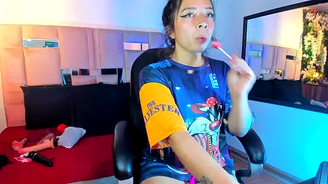 natacha  black  online show from February 20, 2025, 3:08 pm