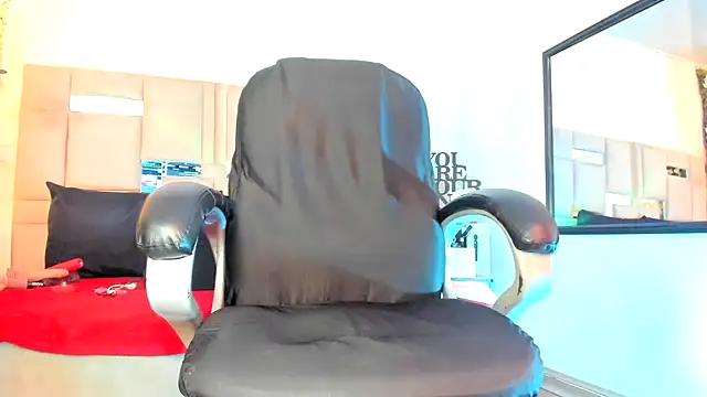 natacha  black  online show from February 20, 2025, 11:10 pm