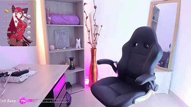 Evangeline johns online show from November 24, 2025, 8:20 pm