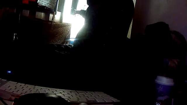 Snapshot of Fuckboy4public chatting on December 16, 2024, 10:18 am Fuckboy4public online show from December 16, 2024, 10:18 am