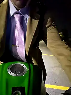 Snapshot of Fuckboy4public chatting on September 10, 2025, 4:11 am Fuckboy4public online show from September 10, 2025, 4:11 am