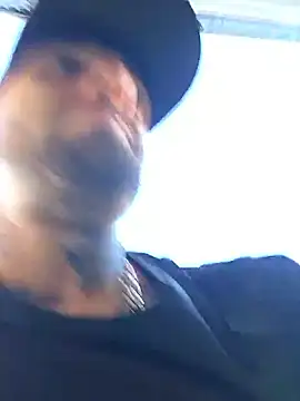 Snapshot of Fuckboy4public chatting on September 22, 2025, 9:32 pm Fuckboy4public online show from September 22, 2025, 9:32 pm