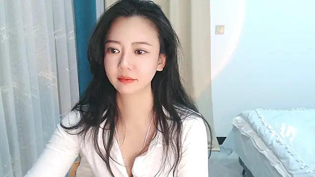 zoe-keke online show from January 7, 2025, 1:57 pm