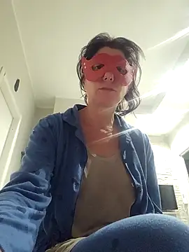 Snapshot of Vagabondainnamorata chatting on November 30, 2025, 3:40 am Vagabondainnamorata online show from November 30, 2025, 3:40 am