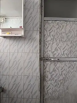 Snapshot of surabhi09 chatting on November 8, 2025, 7:12 am surabhi09 online show from November 8, 2025, 7:12 am