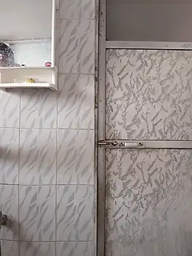 Snapshot of surabhi09 chatting on November 21, 2025, 2:10 am surabhi09 online show from November 21, 2025, 2:10 am