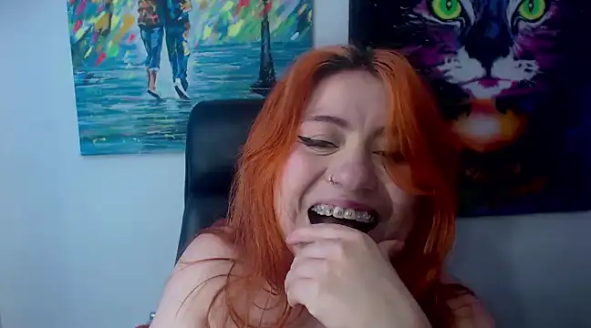 Snapshot of XxMiaSexxyHotxX chatting on March 10, 2025, 5:18 pm XxMiaSexxyHotxX online show from March 10, 2025, 5:18 pm