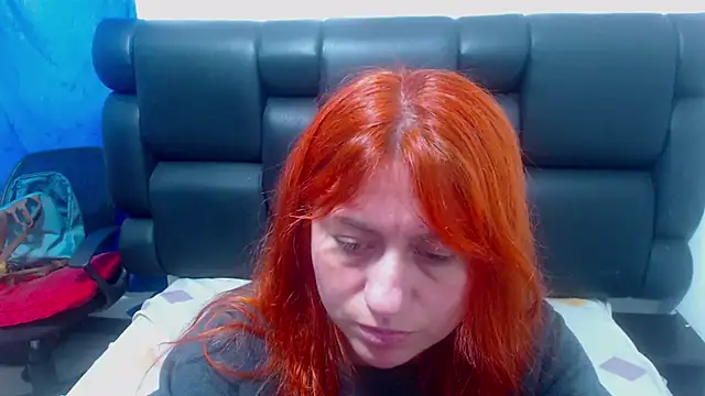 Snapshot of XxMiaSexxyHotxX chatting on September 30, 2025, 2:34 pm XxMiaSexxyHotxX online show from September 30, 2025, 2:34 pm
