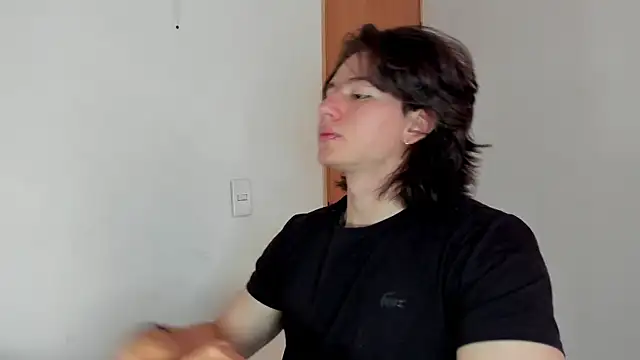 Snapshot of AngelBennet_ chatting on November 21, 2025, 4:39 pm AngelBennet online show from November 21, 2025, 4:39 pm