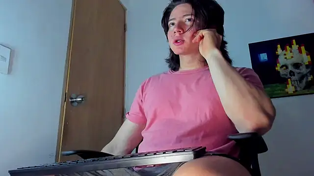 Snapshot of AngelBennet_ chatting on October 21, 2025, 11:15 pm AngelBennet online show from October 21, 2025, 11:15 pm