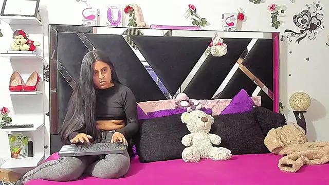 Snapshot of thedream_girls chatting on September 10, 2025, 12:04 pm thedream girls online show from September 10, 2025, 12:04 pm