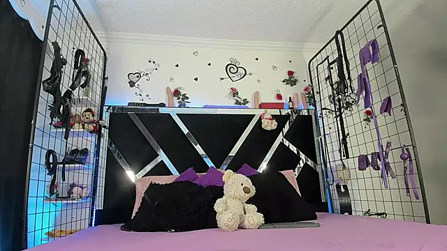 Snapshot of thedream_girls chatting on November 15, 2025, 12:09 pm thedream girls online show from November 15, 2025, 12:09 pm