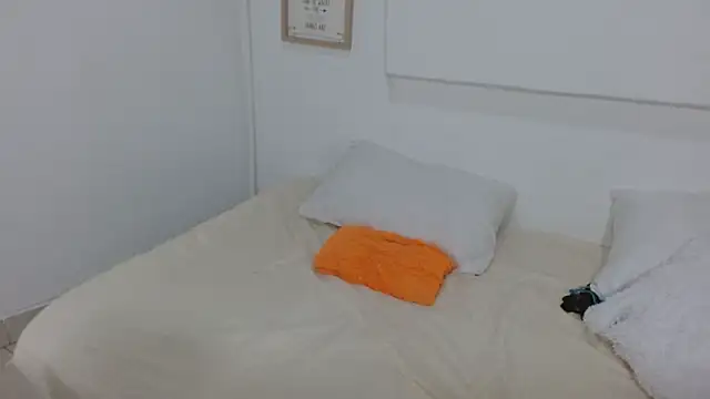 Rachell 28 online show from December 15, 2024, 10:15 pm