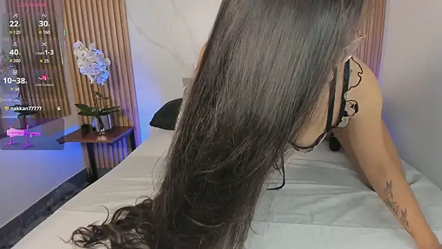 Snapshot of Julia_Martinez_ chatting on April 23, 2026, 12:29 pm Julia Martinez online show from April 23, 2026, 12:29 pm