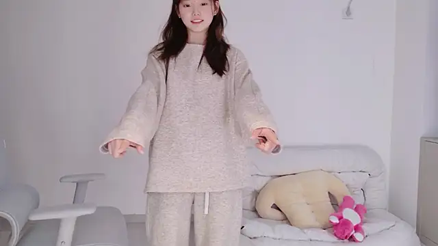 yangyang-1115 online show from February 25, 2026, 1:00 pm