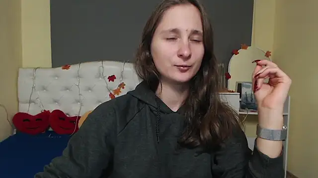 Snapshot of MichelLeee chatting on November 28, 2025, 12:16 pm MichelLeee online show from November 28, 2025, 12:16 pm