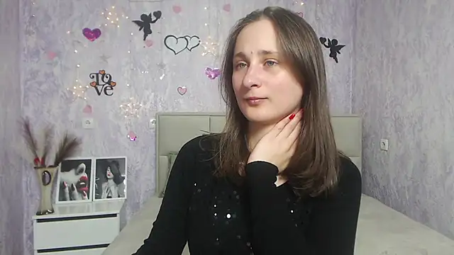 Snapshot of MichelLeee chatting on March 12, 2025, 12:04 pm MichelLeee online show from March 12, 2025, 12:04 pm