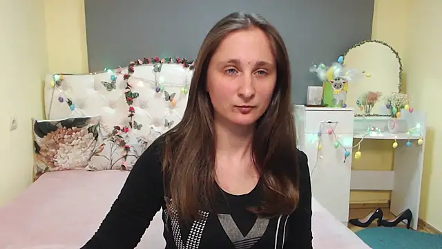 MichelLeee online show from April 3, 2026, 5:30 pm