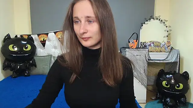 Snapshot of MichelLeee chatting on October 22, 2025, 11:09 am MichelLeee online show from October 22, 2025, 11:09 am