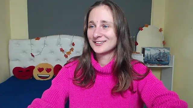 Snapshot of MichelLeee chatting on November 21, 2025, 12:15 pm MichelLeee online show from November 21, 2025, 12:15 pm