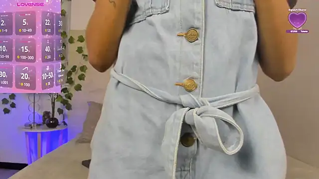 Snapshot of AshleyHill2 chatting on November 28, 2025, 3:39 am AshleyHill2 online show from November 28, 2025, 3:39 am