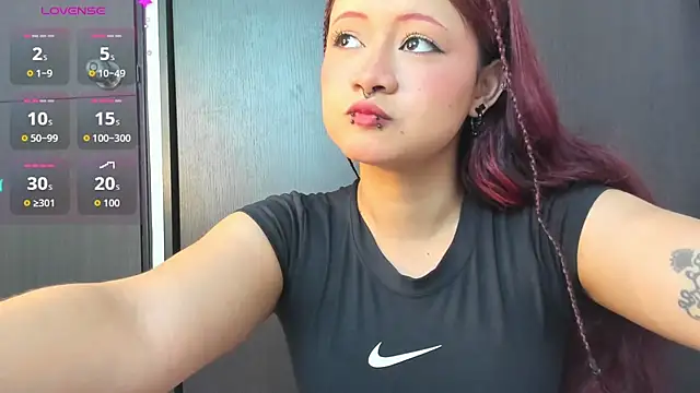 Snapshot of aurora_johnson_ chatting on July 30, 2026, 3:49 am aurora johnson online show from July 30, 2026, 3:49 am