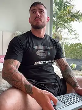 DimitriSullivan  online show from April 6, 2026, 2:51 pm