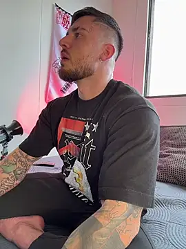 DimitriSullivan  online show from November 24, 2025, 7:36 pm