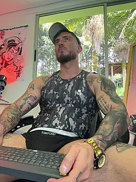 DimitriSullivan  online show from November 14, 2025, 5:16 pm